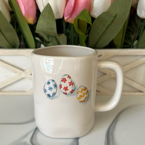 🌷Rae Dunn Easter Mug - Picture 1 of 3